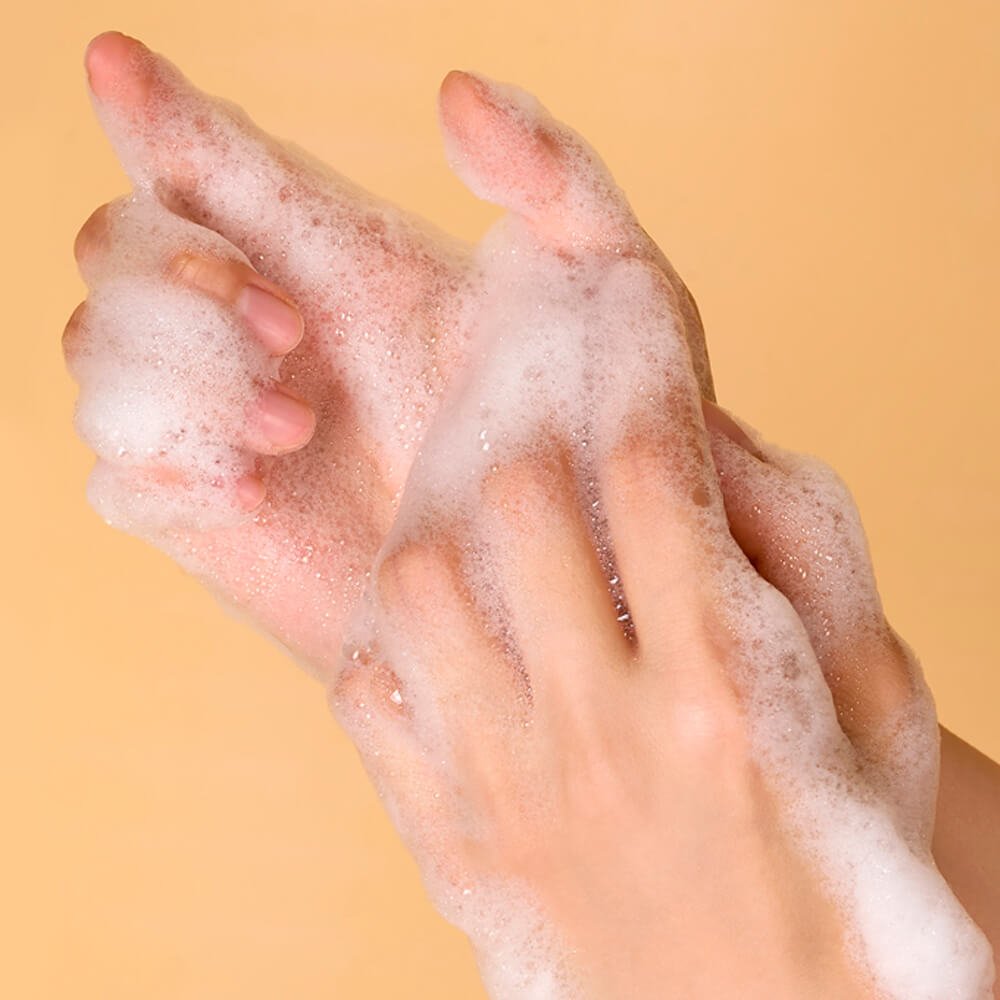 d’Alba White Truffle Return Oil Cream Cleanser